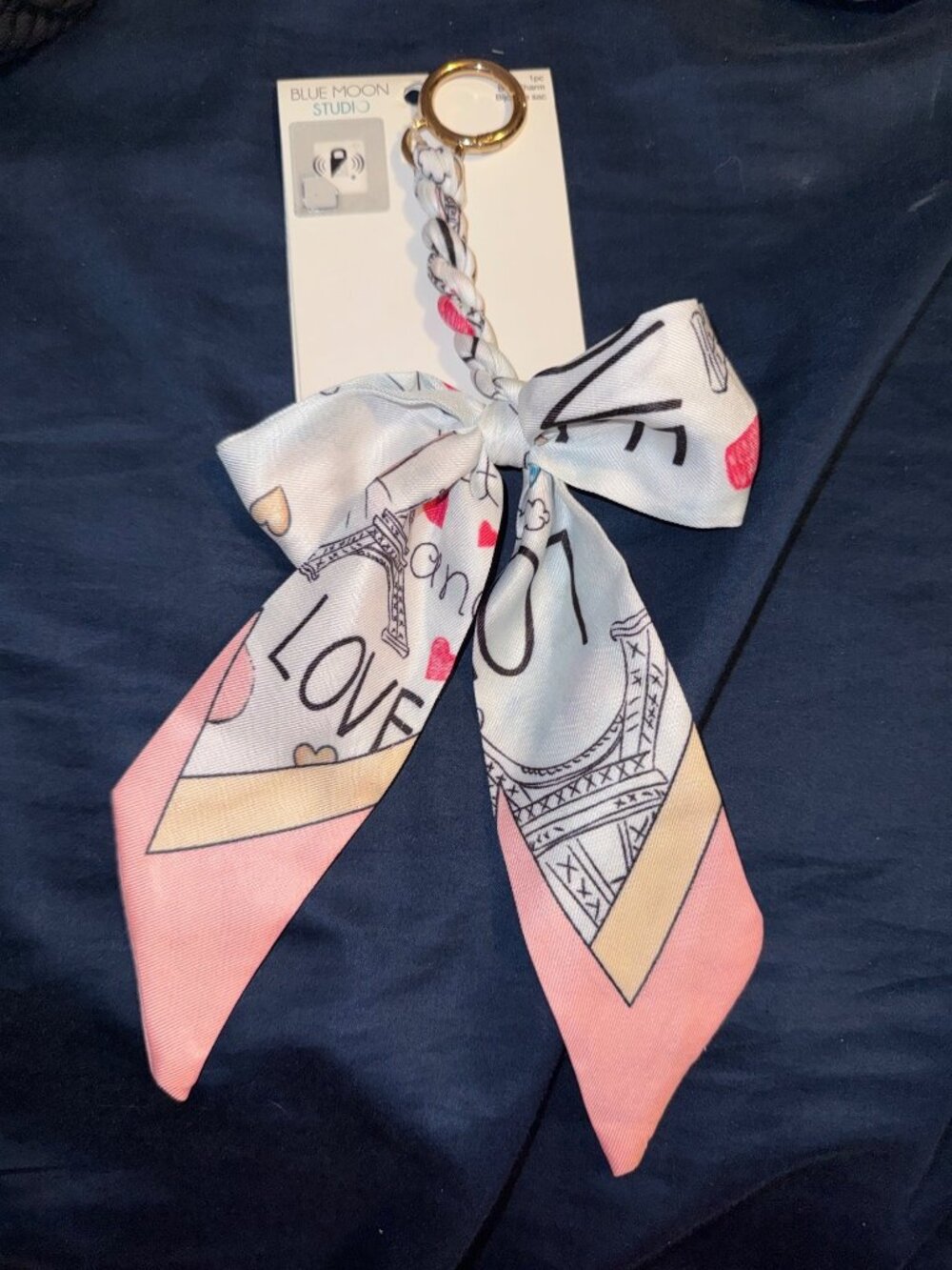 Blue Moon Studio Eiffel Tower Print Bow Keychain With Pink & White Scarf Design